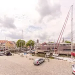 Kontorhaus 3*
