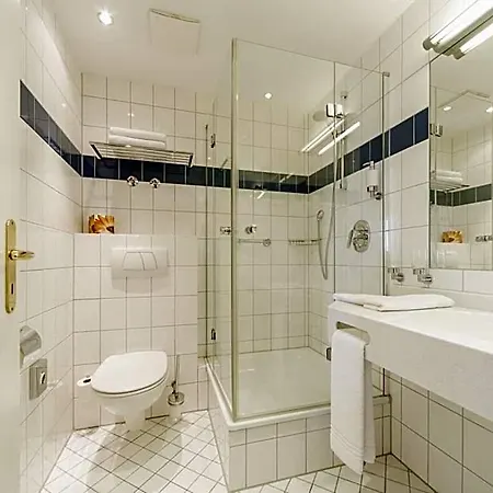 Kontorhaus 3*